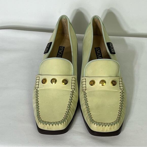 ESCADA Genuine Leather Hand Sewn Moccasin Loafers Size 7.5 - Picture 2 of 11